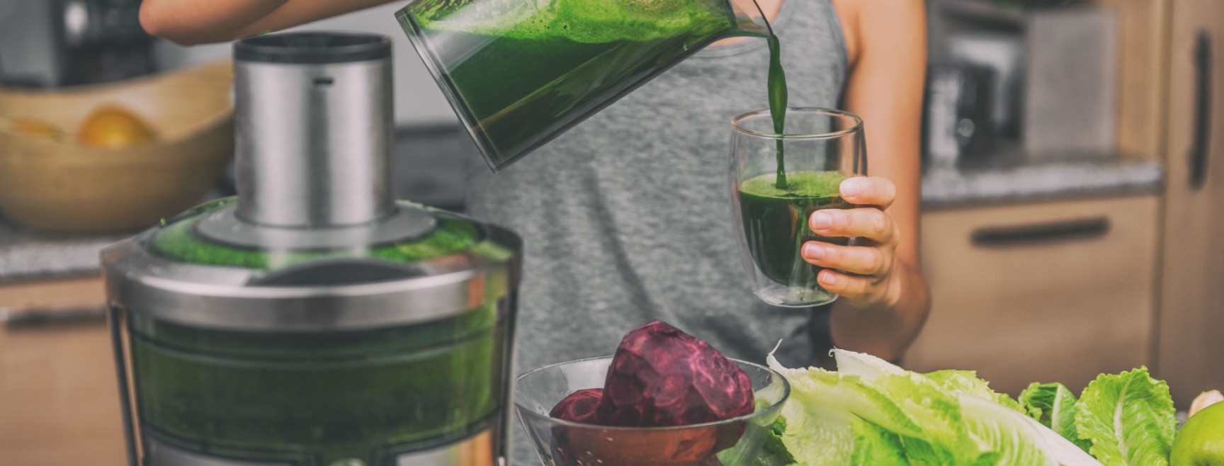 Efektifkah Minuman Detox untuk Melancarkan BAB
